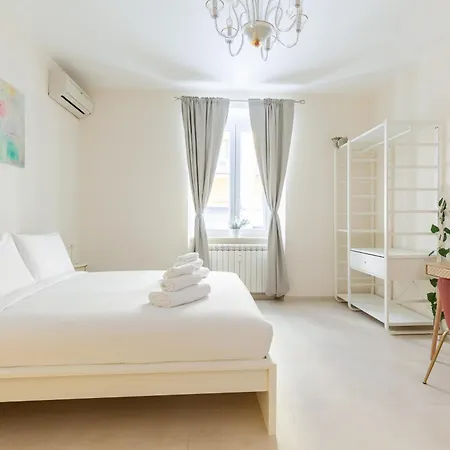 Hostly-the Happya Charme Apartman