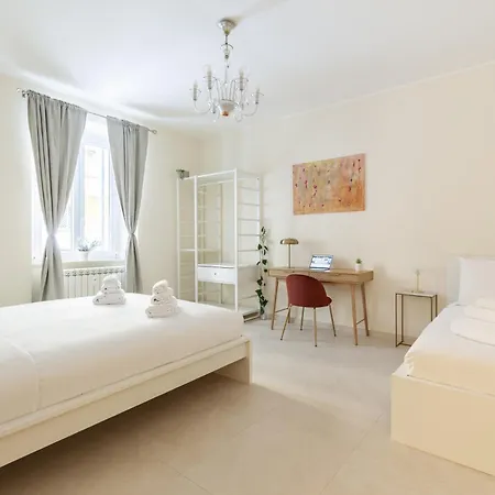 Apartmán Hostly-the Happya Charme *